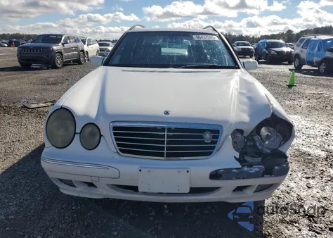 2001 Mercedes-Benz E 320 z USA, uszkodzony, nr VIN WDBJH65J31B231920